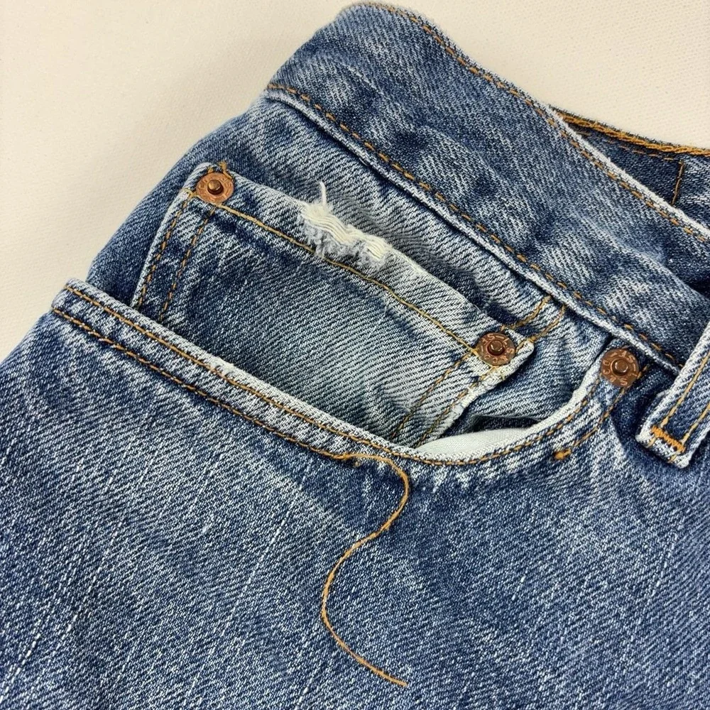 Vintage Levis 550 Jeans Mens 40x30 Blue Medium Wash Relaxed Tapered 2004